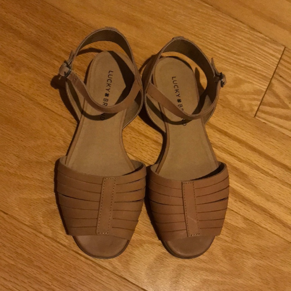 Lucky Brand leather flats NWOT